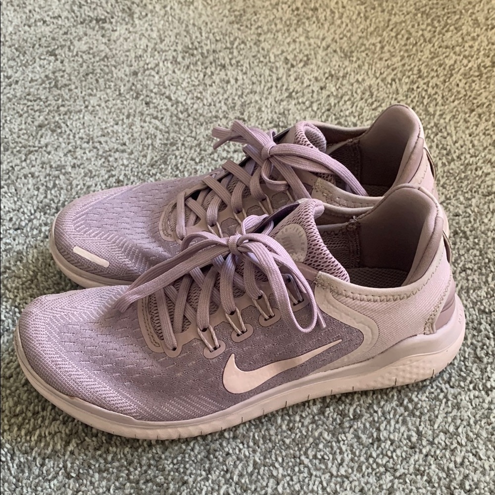 Women’s Nike sneakers